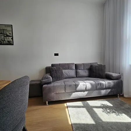 Apartment Elegant Teo Touras In Old Town